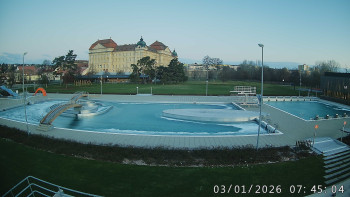 Městská plovárna Louka