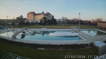 Městská plovárna Louka