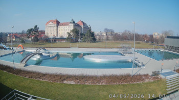 Městská plovárna Louka