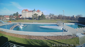 Městská plovárna Louka