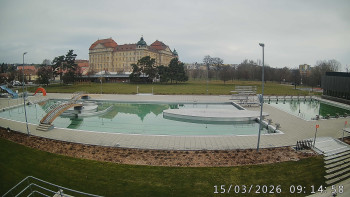 Městská plovárna Louka