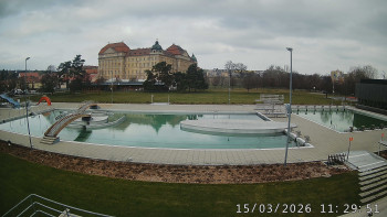 Městská plovárna Louka