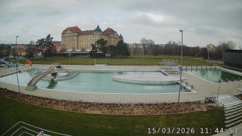 Městská plovárna Louka