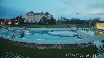 Městská plovárna Louka