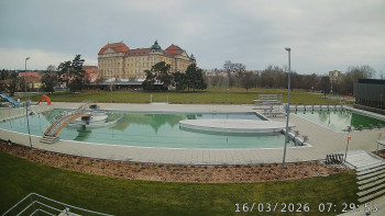 Městská plovárna Louka