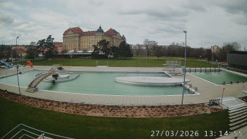 Městská plovárna Louka