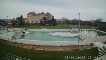 Městská plovárna Louka