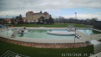 Městská plovárna Louka