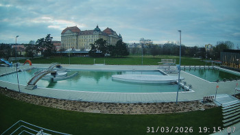 Městská plovárna Louka