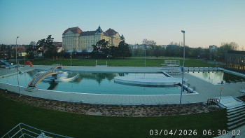 Městská plovárna Louka