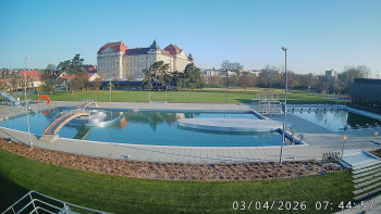 Městská plovárna Louka