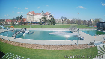 Městská plovárna Louka