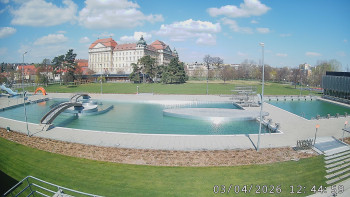 Městská plovárna Louka