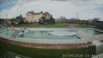 Městská plovárna Louka