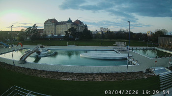 Městská plovárna Louka