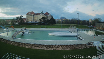 Městská plovárna Louka