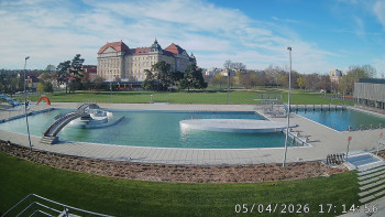 Městská plovárna Louka