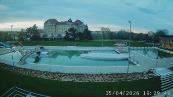 Městská plovárna Louka