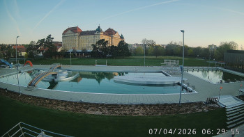 Městská plovárna Louka