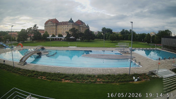 Městská plovárna Louka