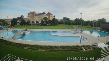Městská plovárna Louka