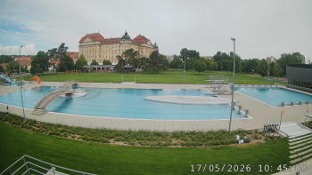 Městská plovárna Louka