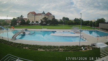 Městská plovárna Louka