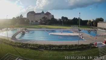 Městská plovárna Louka