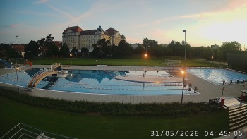 Městská plovárna Louka