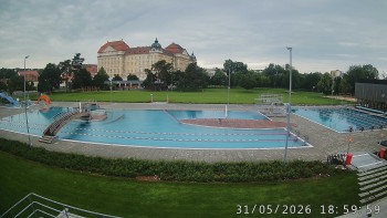 Městská plovárna Louka