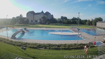 Městská plovárna Louka