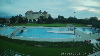 Městská plovárna Louka
