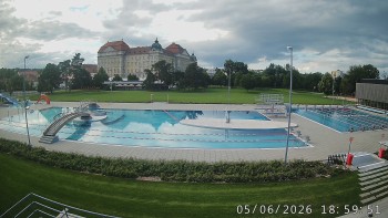 Městská plovárna Louka