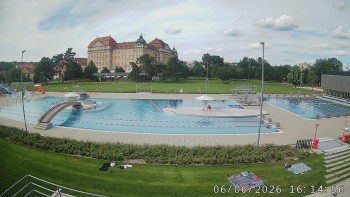 Městská plovárna Louka