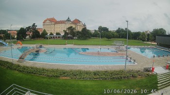 Městská plovárna Louka