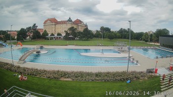 Městská plovárna Louka