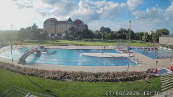 Městská plovárna Louka