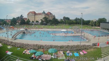 Městská plovárna Louka