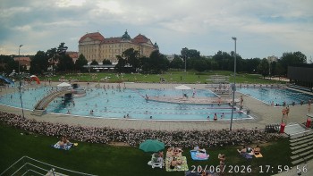 Městská plovárna Louka