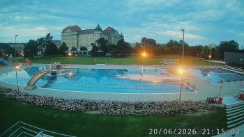 Městská plovárna Louka