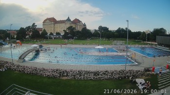 Městská plovárna Louka