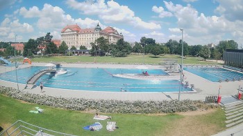 Městská plovárna Louka