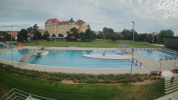 Městská plovárna Louka