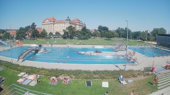 Městská plovárna Louka