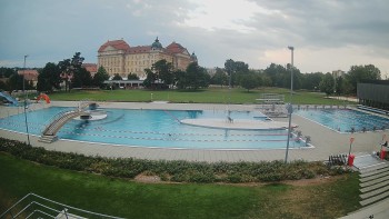 Městská plovárna Louka
