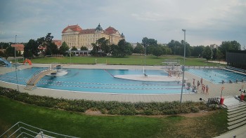 Městská plovárna Louka