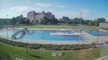 Městská plovárna Louka