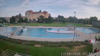 Městská plovárna Louka