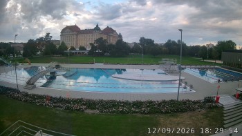 Městská plovárna Louka