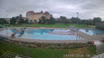 Městská plovárna Louka